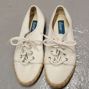 Danexx White Canvas Sneakers With Wicker Trim - Size 6.5